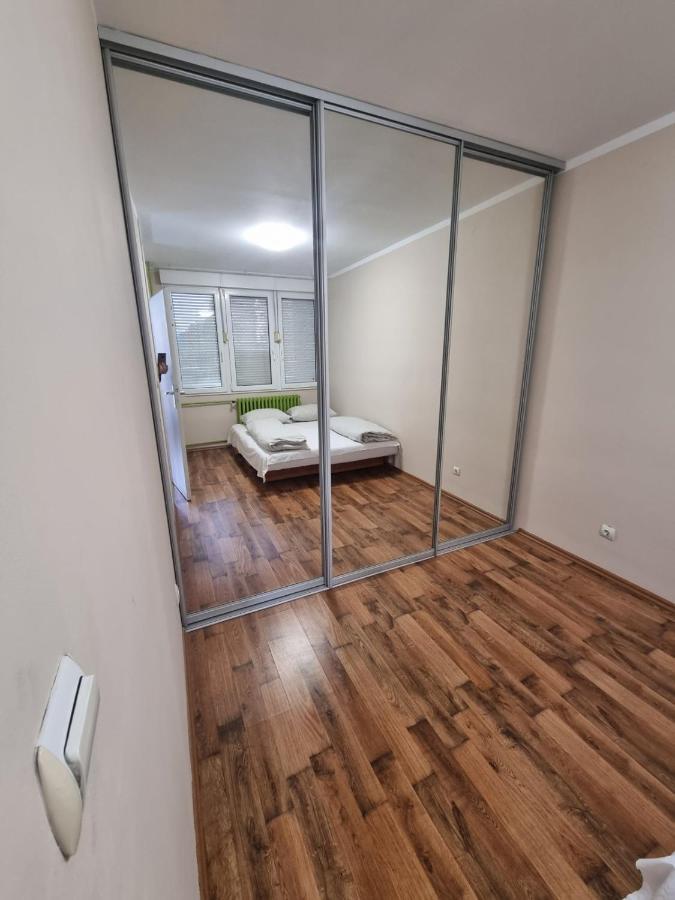 Hawaii- 2 Bdr, Arena, Sava Centar, Free Parking Lägenhet Belgrad Exteriör bild