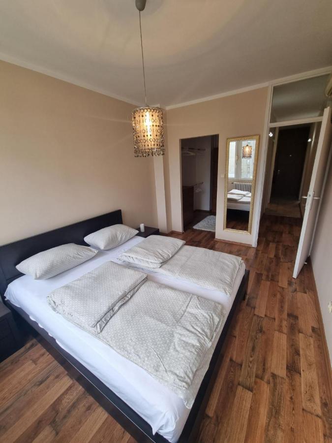 Hawaii- 2 Bdr, Arena, Sava Centar, Free Parking Lägenhet Belgrad Exteriör bild