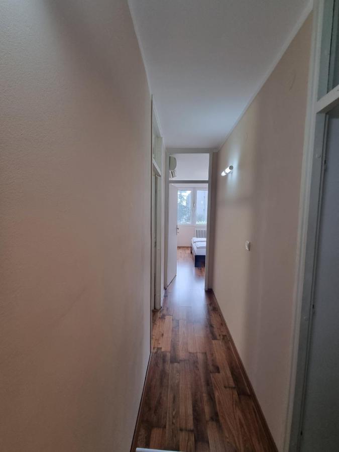 Hawaii- 2 Bdr, Arena, Sava Centar, Free Parking Lägenhet Belgrad Exteriör bild